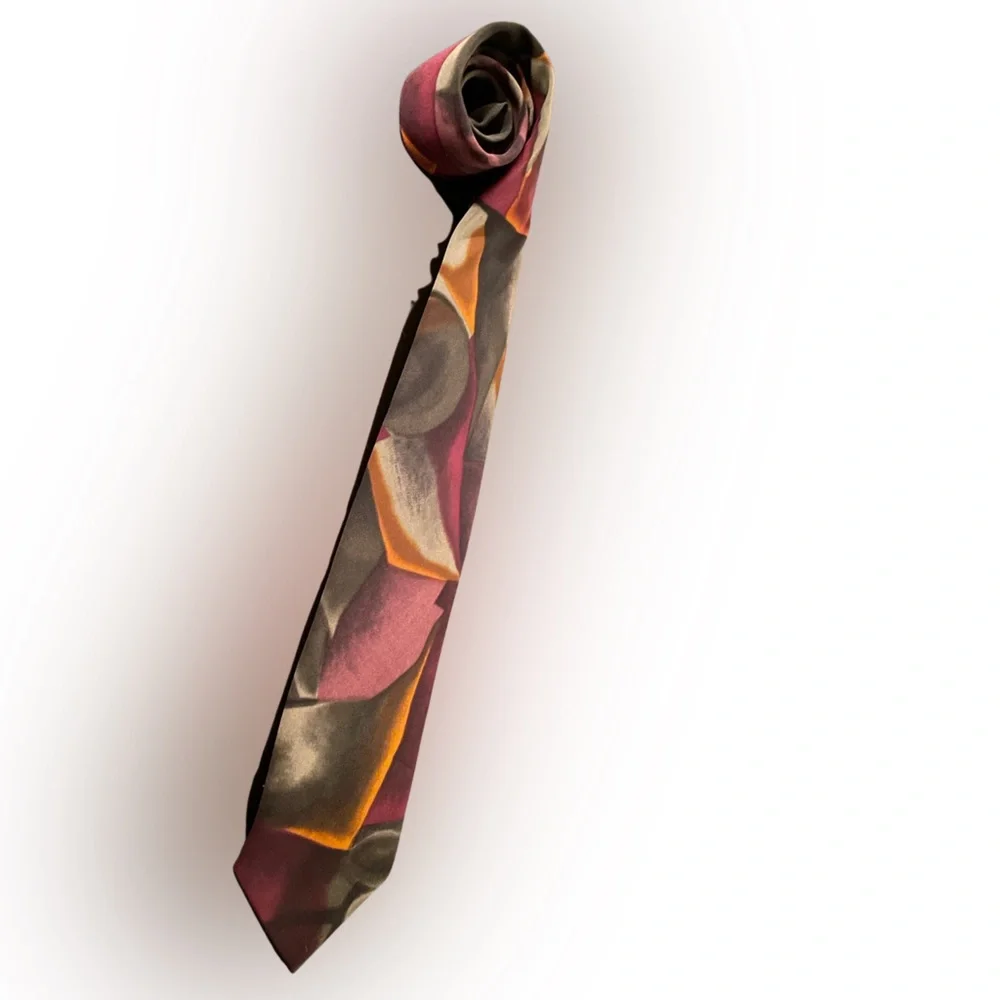 😎 Italian patterned silk tie
